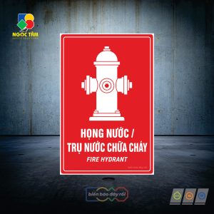 Biển báo vị trí họng nước và trụ nước chữa cháy màu đỏ